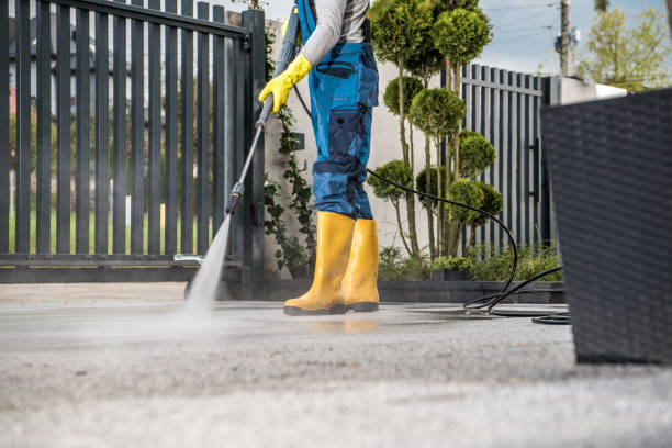 Best Garage Pressure Washing  in Buttonwillow, CA
