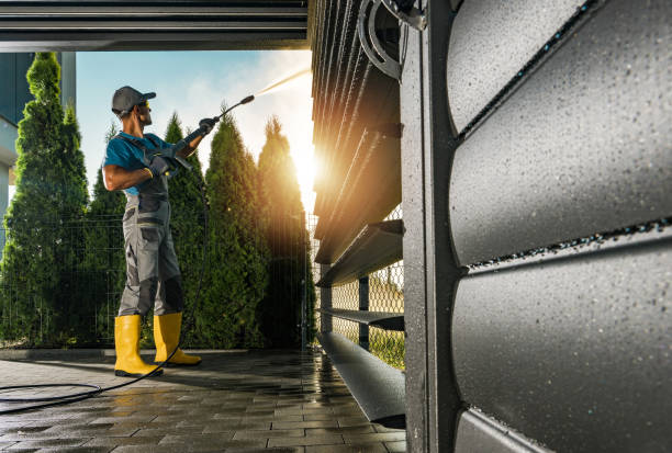 Best Residential Pressure Washing Services  in Buttonwillow, CA