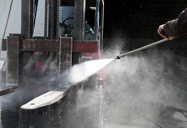 Best Residential Pressure Washing Services  in Buttonwillow, CA